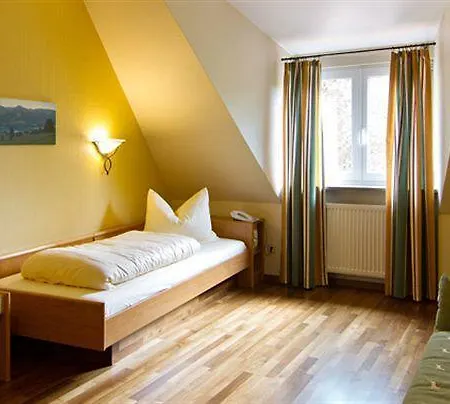 Boutique-hotel Bayerischer Hof 肯普滕