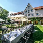 ホテル Boutique-hotel Bayerischer Hof ケンプテン