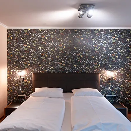 Boutique-hotel Bayerischer Hof 4* 켐프텐