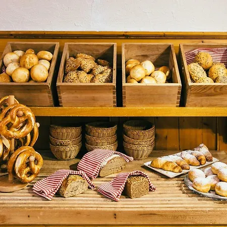 Boutique-hotel Bayerischer Hof Szálloda 4*