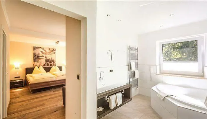 Boutique-hotel Bayerischer Hof Hotel 4*